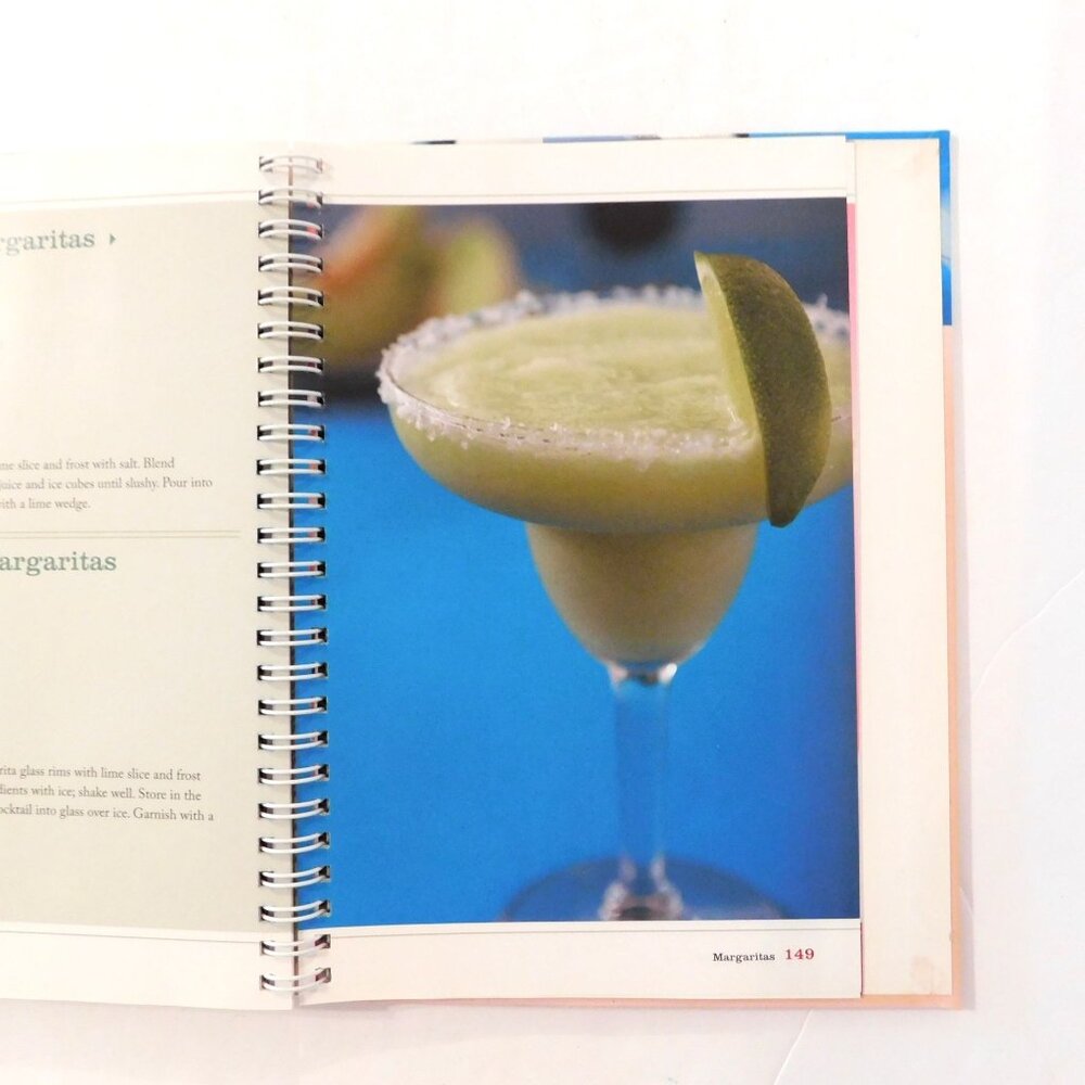 Just Cocktails 140 Recipes for Fun and Festive Cocktails 2011 HB Drink Guide - Picture 7 of 9